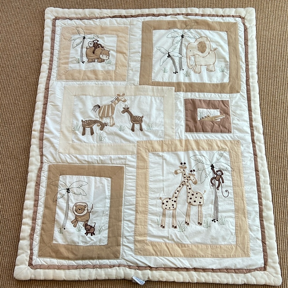 NoJo Baby Quilt - Jungle Animals - Neutral Colors, Gender Neutral